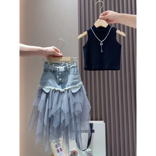 Conjunto de falda de tul con mezclilla